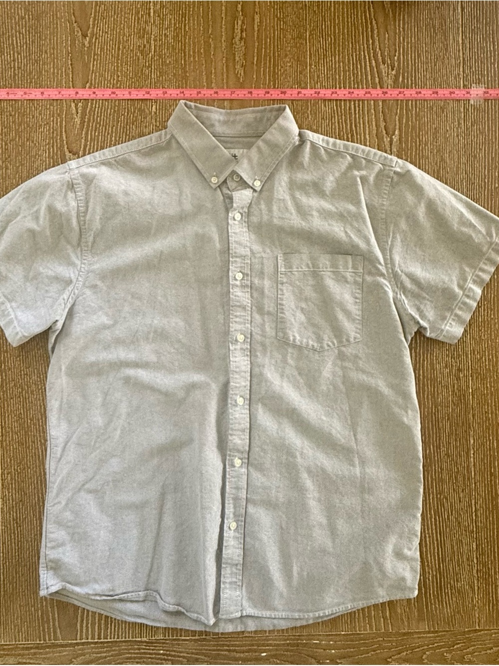 Casual Short-Sleeve Button-Down Shirt in Light Gray